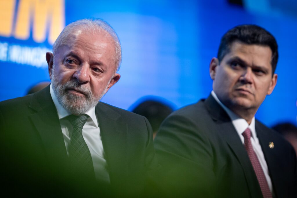 governo-admite-derrota-na-cpmi-do-inss-e-faz-reuniao-de-emergencia
