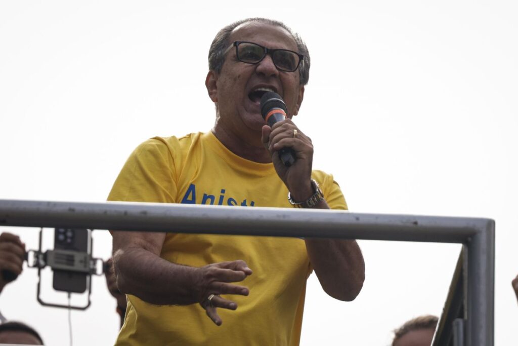 em-audio-a-bolsonaro,-malafaia-critica-eduardo:-“teu-filho-babaca”