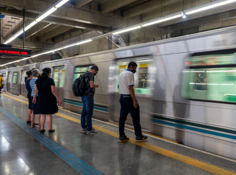linhas-do-metro-e-da-cptm-tem-problemas-na-manha-desta-quinta-(21/8)