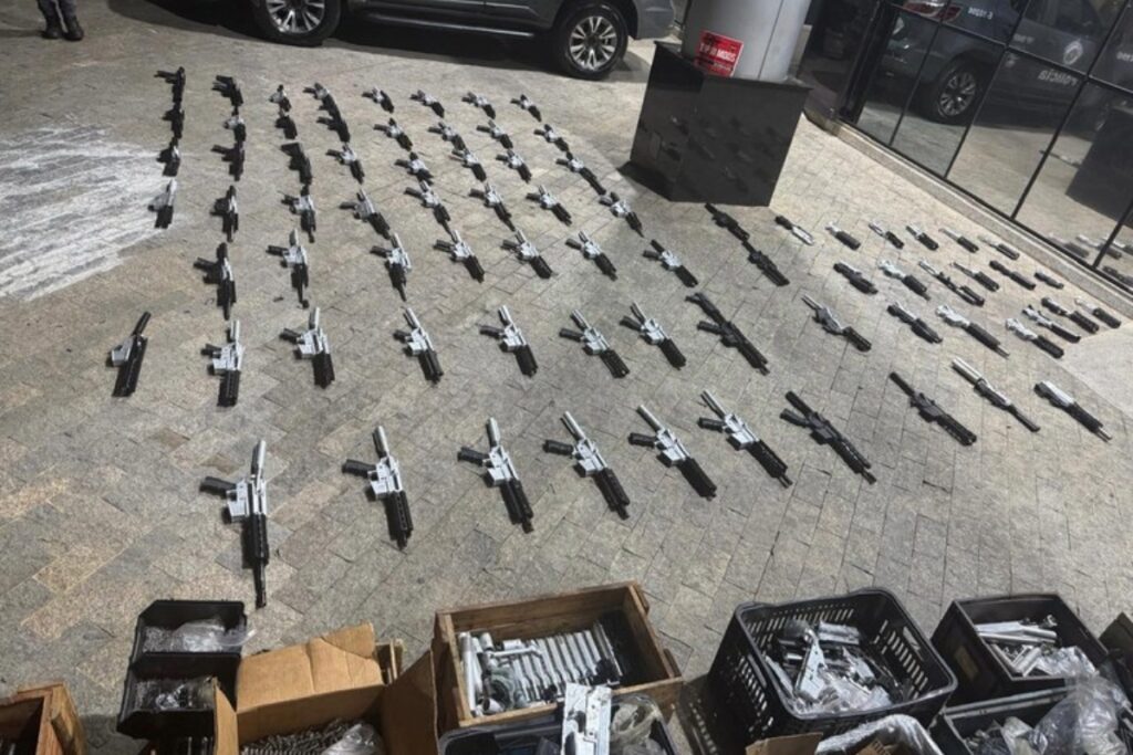 policia-federal-encontra-fabrica-ilegal-de-armas-no-interior-de-sp