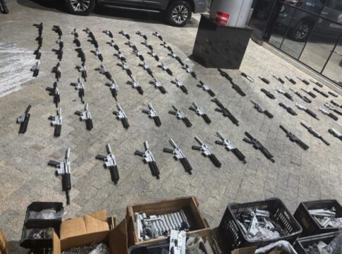policia-federal-encontra-fabrica-ilegal-de-armas-no-interior-de-sp