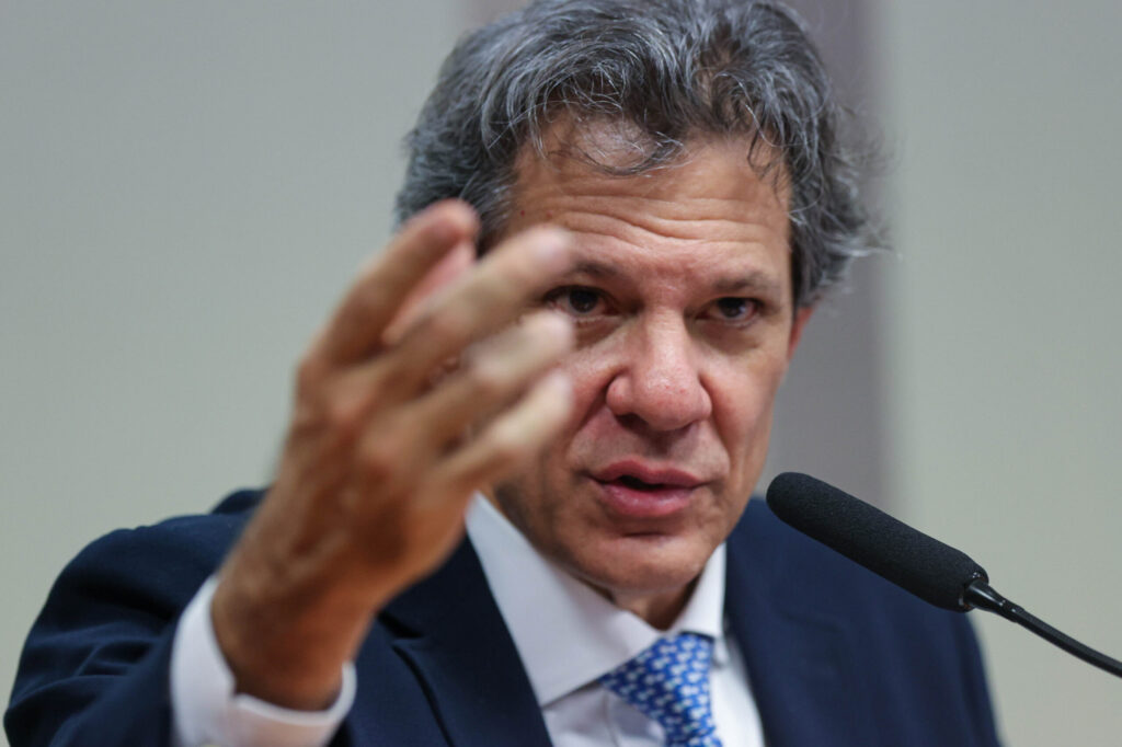 haddad-e-questionado-sobre-como-caixa-e-bb-reagem-a-lei-magnitsky