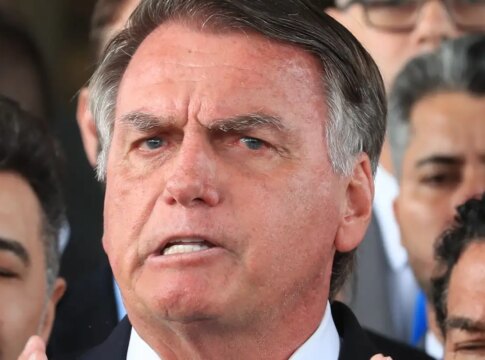 defesa-de-bolsonaro-se-diz-surpreendida-com-indiciamento