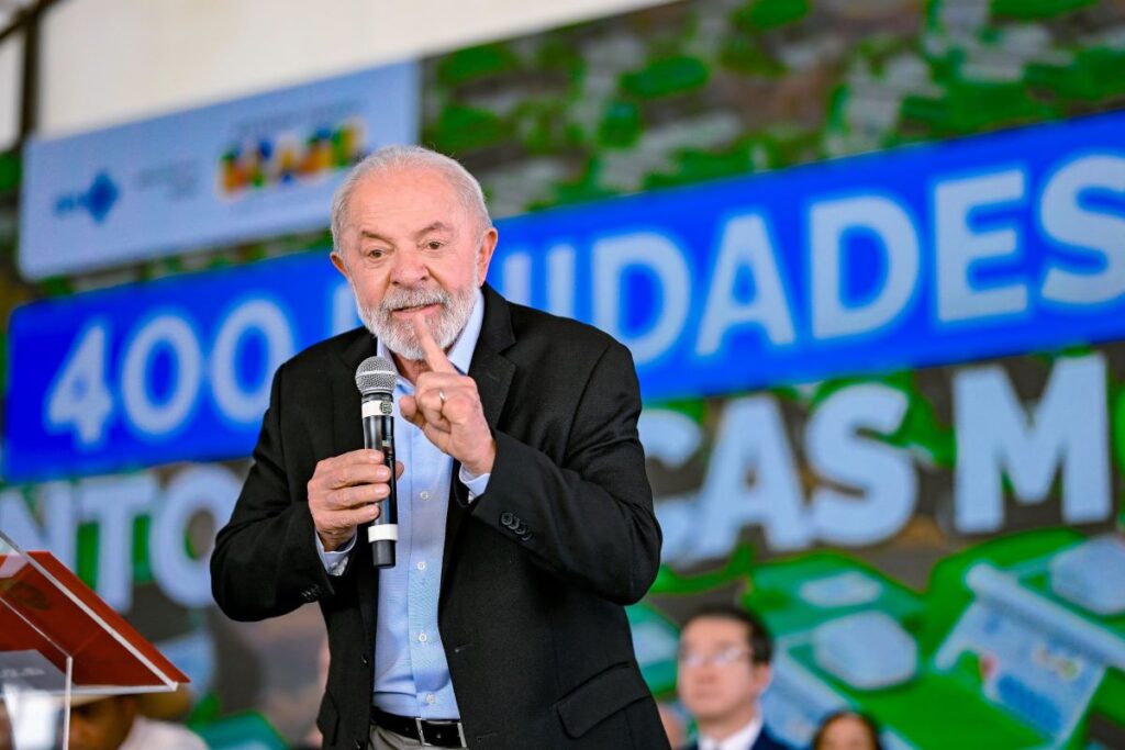 lula-diz-que-“vai-incomodar-mais”-se-reeleito-e-plateia-mira-tarcisio