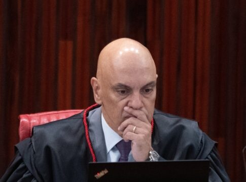 embaixada-dos-eua-reage-apos-moraes-ameacar-punir-bancos-brasileiros