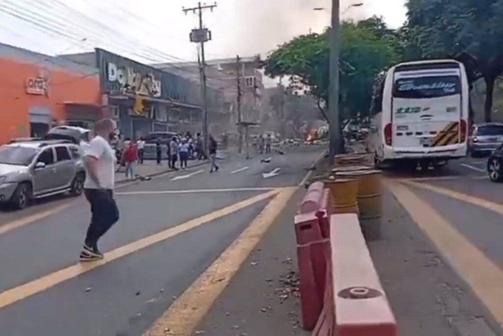 colombia-tem-ataques-terroristas-horas-antes-de-lula-chegar-ao-pais