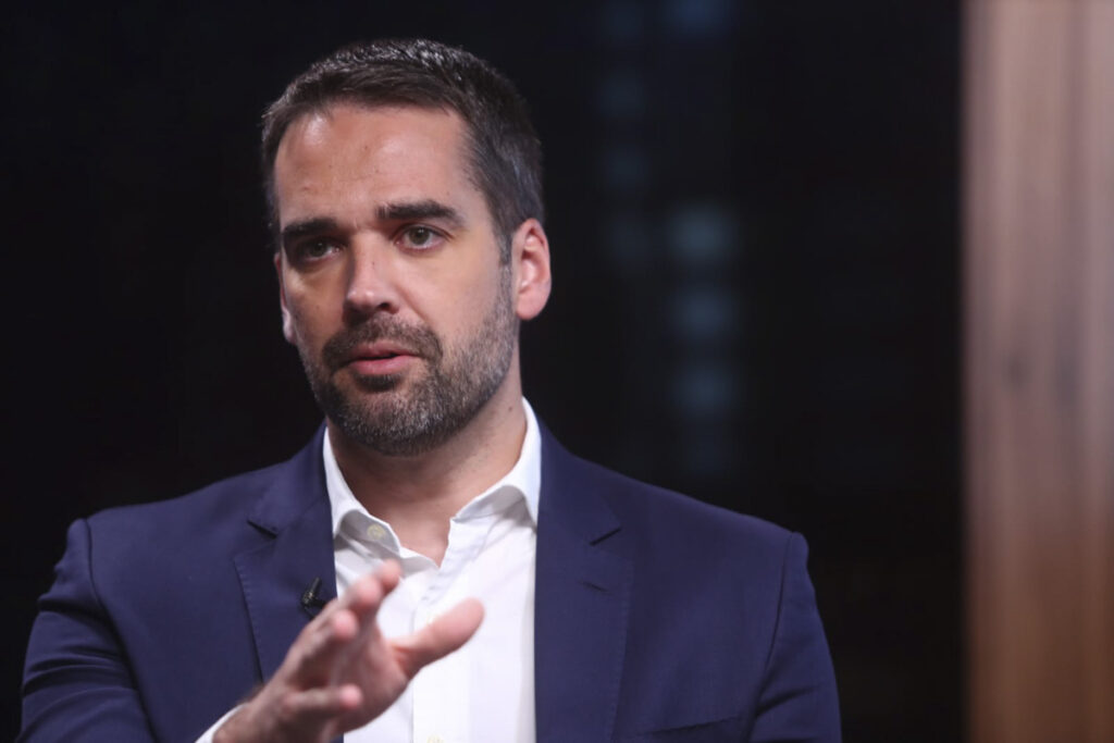 genial-quaest:-eduardo-leite-e-aprovado-por-58%-da-populacao-no-rs