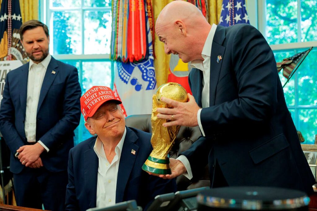 copa-do-mundo:-donald-trump-anuncia-data-do-sorteio-da-fase-de-grupos