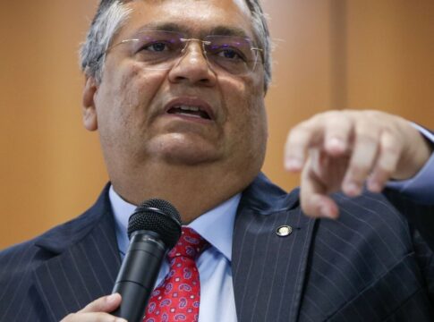 dino-diz-que-stf-nao-pode-ceder-a-coacoes,-chantagens-e-ameacas