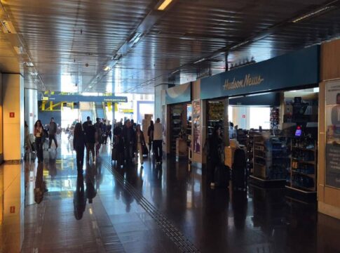 eua-colocam-agentes-da-tsa-em-guarulhos-e-terminal-exige-uso-de-“zip-lock”