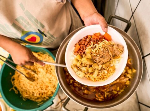 fome-caiu,-mas-falta-biodiversidade-na-dieta-brasileira,-dizem-nutris