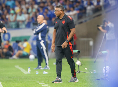 “penso-que-os-atletas-acreditam-no-meu-trabalho”,-diz-roger-machado