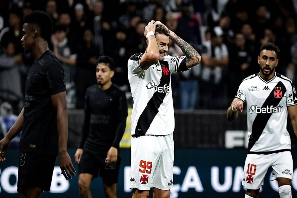 vasco-x-corinthians:-equipes-buscam-se-afastar-da-zona-de-rebaixamento