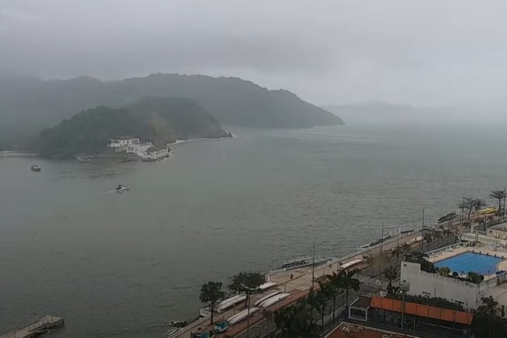 santos-tem-rajadas-de-mais-de-121-km/h-e-vendaval-interrompe-navegacao