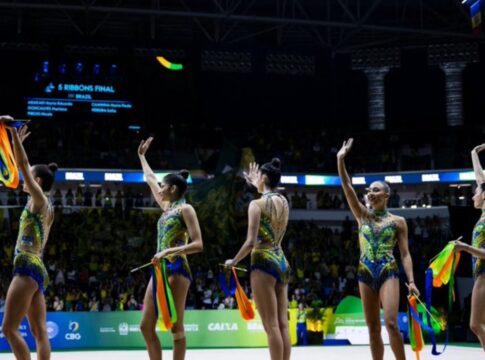 ginastica:-china-vence-em-cinco-fitas-e-brasil-fica-com-a-6a-colocacao