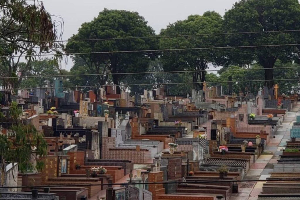 placas-de-jazigos-sao-furtadas-de-cemiterio-na-grande-sao-paulo