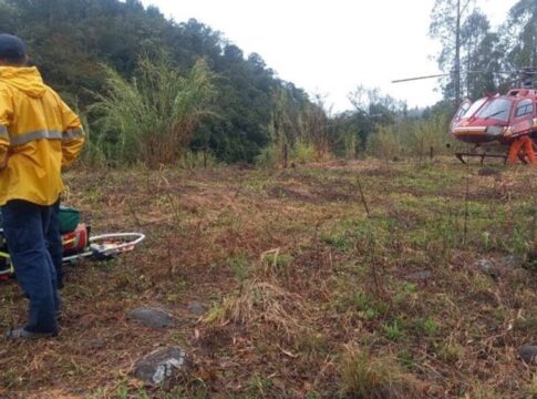 sc:-grupo-mobiliza-bombeiros-apos-ficar-ilhado-em-acampamento