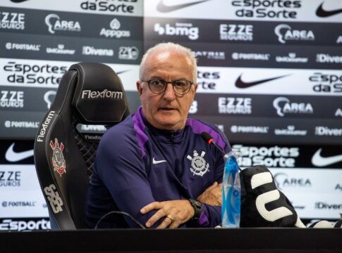 dorival-elogia-gui-negao-apos-vitoria-sobre-o-vasco-no-brasileirao