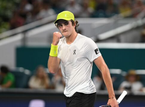 pela-primeira-vez-no-us-open,-joao-fonseca-estreia-neste-domingo
