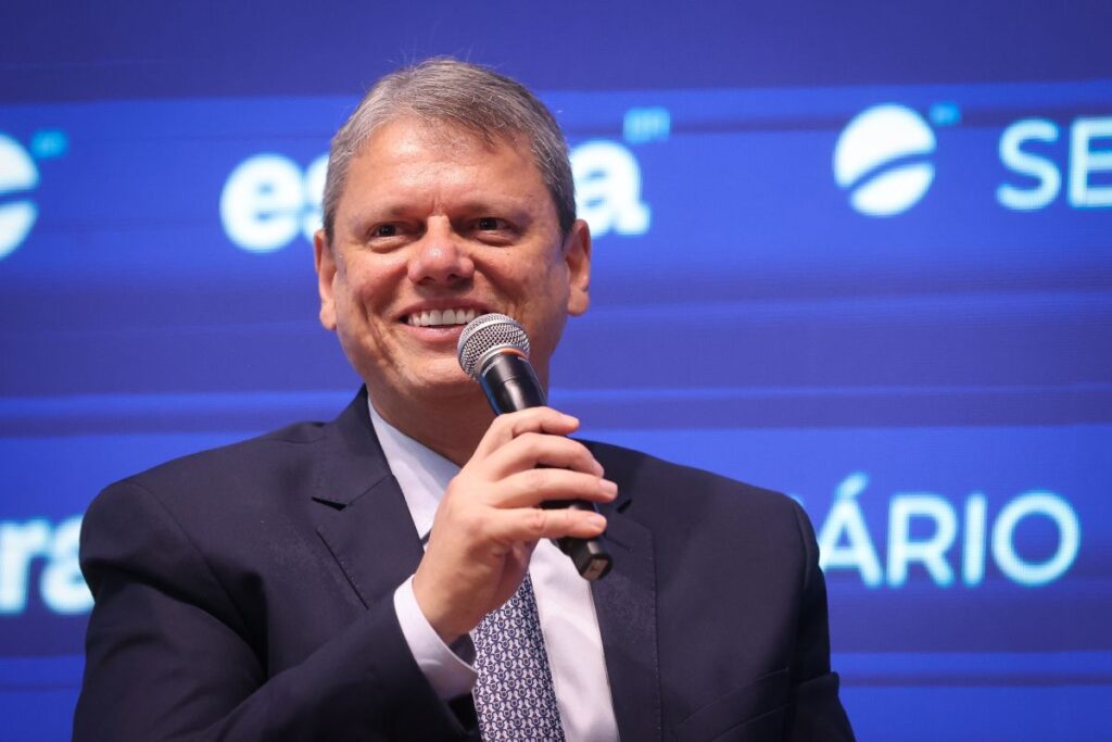 tarcisio-cita-jk-e-diz-que-sera-preciso-“fazer-40-anos-em-4”-apos-lula