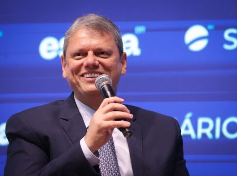 tarcisio-cita-jk-e-diz-que-sera-preciso-“fazer-40-anos-em-4”-apos-lula