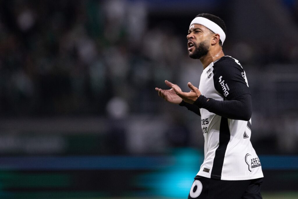 depay-cogita-deixar-o-corinthians-apos-interesse-de-times-europeus