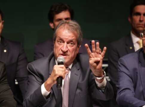 valdemar:-“tenho-certeza-que-o-eduardo-esta-trabalhando-para-o-pai”
