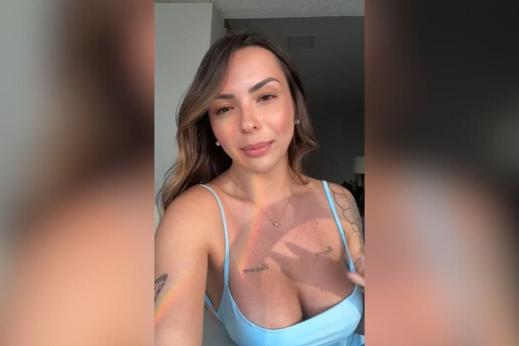 karol-rosalin-explica-o-que-aconteceu-apos-sentar-de-biquini-na-neve