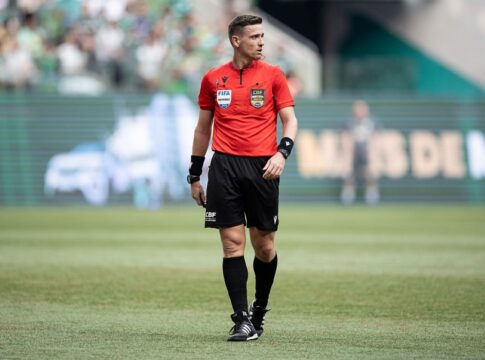 diretor-do-cruzeiro-reclama-de-arbitro-escolhido-para-classico;-veja