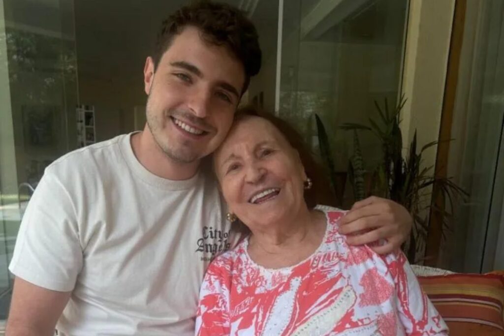 joao-augusto-celebra-os-96-anos-da-avo-maria-do-ceu