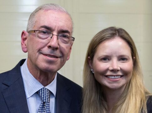 pl-que-pode-beneficiar-eduardo-cunha-foi-apresentado-pela-filha-dele
