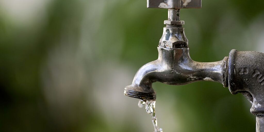 sabesp-reduzira-pressao-de-agua-na-grande-sao-paulo-a-partir-de quarta