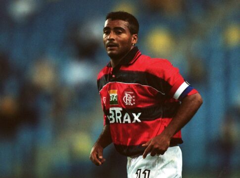 “a-la-romario”:-ex-jogador-posta-gol-de-pedro-e-exalta-atacante.-veja