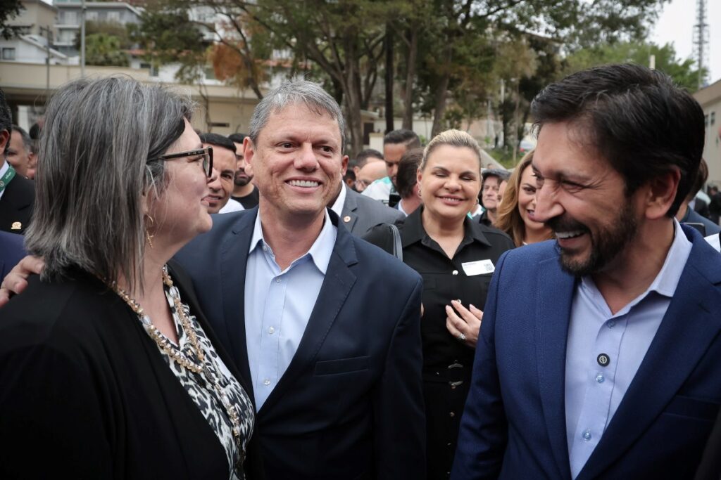 nunes-celebra-pesquisa-eleitoral,-mas-diz-que-quer-reeleger-tarcisio