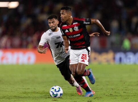 exames-confirmam-lesao-de-alex-sandro-apos-goleada-do-flamengo.-veja