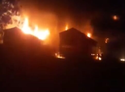 video:-incendio-de-grandes-proporcoes-atinge-fabrica-no-interior-de-sp