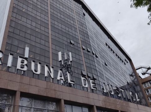 tribunal-de-justica-do-rio-alerta-sobre-golpe-do-falso-advogado