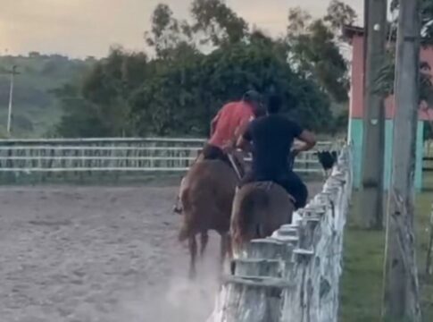 vaqueiro-cai-de-cavalo-durante-treino-e-morre-pisoteado
