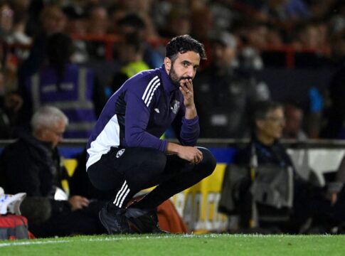 manchester-united-e-eliminado-da-copa-por-time-da-quarta-divisao