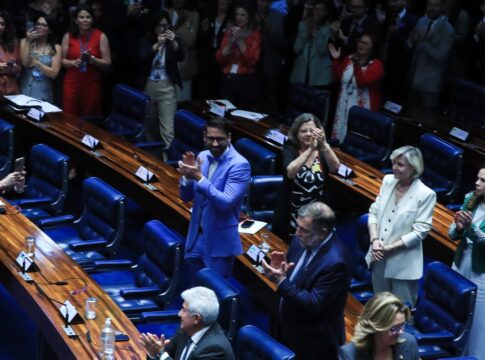 senado-aprova-projeto-contra-adultizacao-de-criancas-na-internet