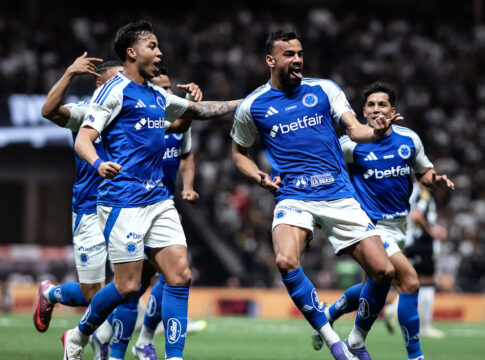 cruzeiro-bate-galo-fora-de-casa-e-abre-vantagem-na-copa-do-brasil