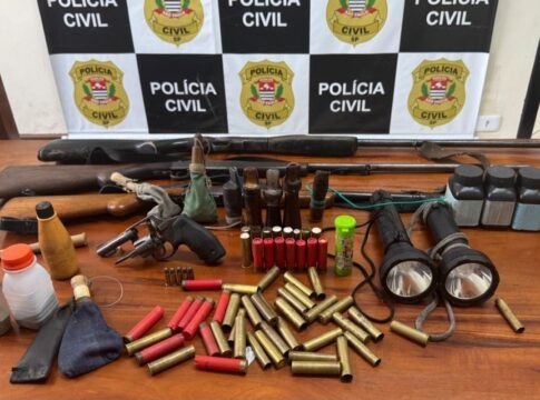 policia-apreende-espingardas-e-itens-de-caca-no-litoral-de-sp