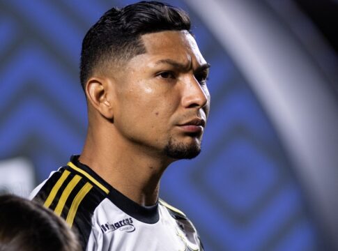 “nao-vou-conseguir-dormir”,-desabafa-rony-apos-derrota-para-o-cruzeiro