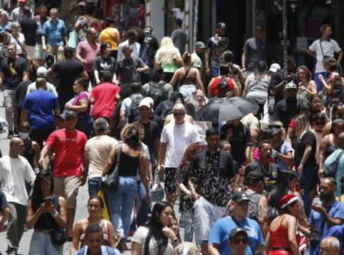 populacao-brasileira-chega-a-213,4-milhoes-em-julho-de-2025