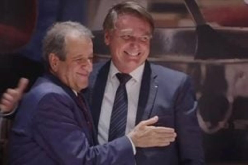 em-visita-rapida,-valdemar-faz-promessa-a-bolsonaro-sobre-2026