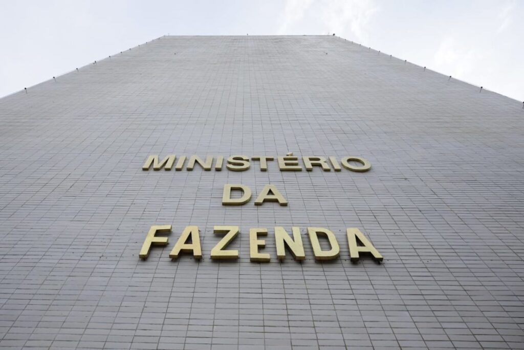 tarifaco:-cmn-cria-regras-de-financiamento-para-exportadores-afetados