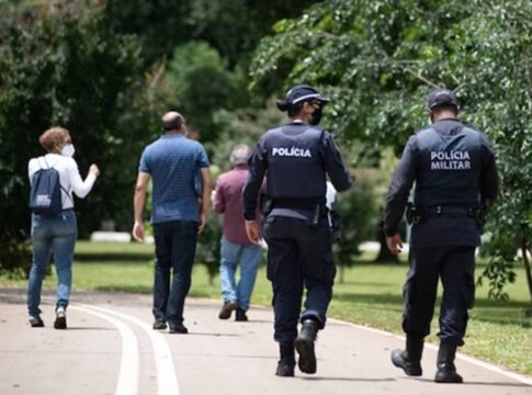 celina-sobre-relator-votar-a-favor-de-nomear-2-mil-policiais:-“fazendo-nossa-parte”