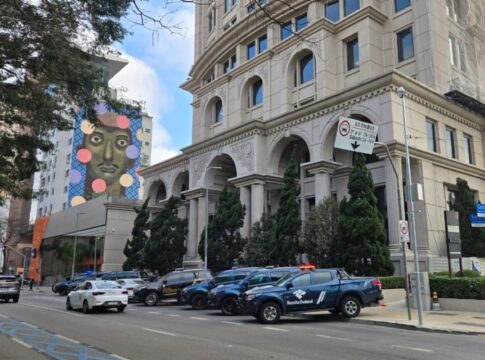 o-mais-novo-escandalo-da-praca:-a-alianca-da-direita-com-o-pcc
