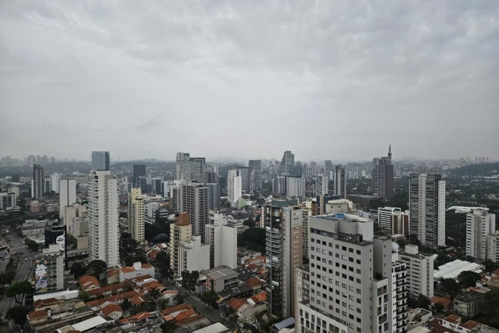 sexta-comeca-chuvosa-em-sp.-saiba-como-fica-o-tempo-no-fim-de-semana