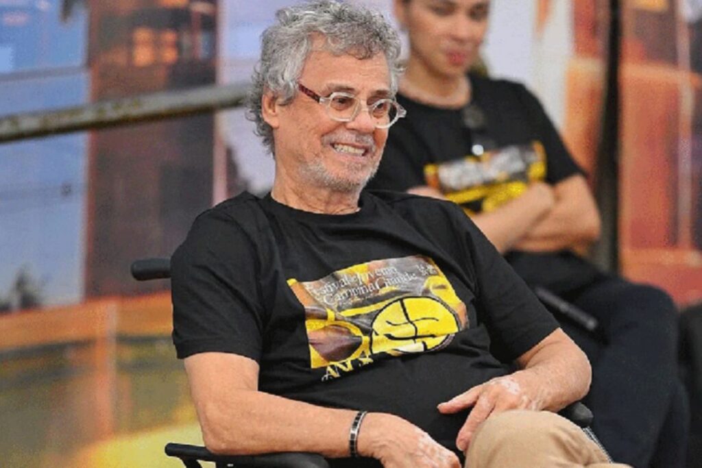 “dependo-muito-da-cadeira-de-rodas”,-desabafa-carlinhos-de-jesus